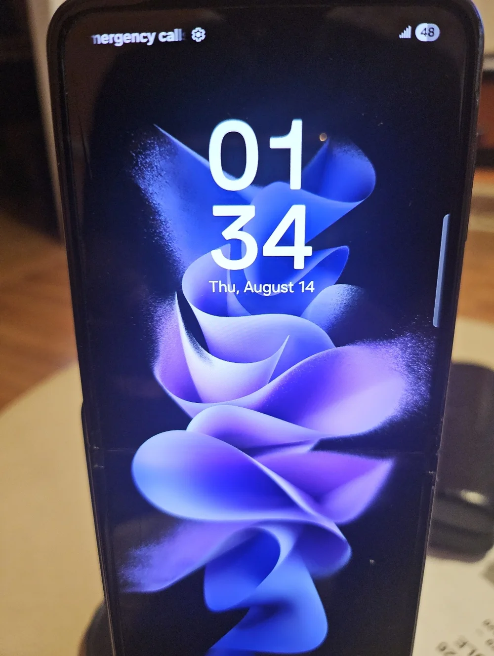 Samaung Galaxy Z Flip3 Foldable Smartphone -